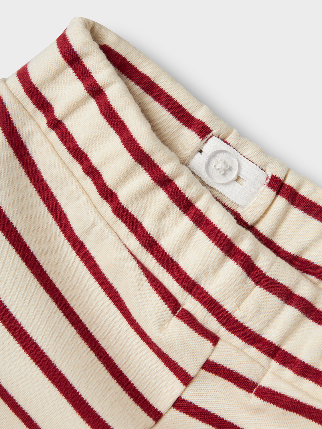 model_shot-front_full